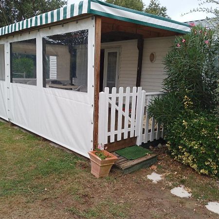 Mobil Home Dans Parc Residentiel Loisirs Talmont-Saint-Hilaire Exteriör bild