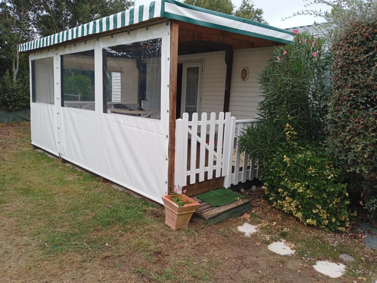 Mobil Home Dans Parc Residentiel Loisirs Talmont-Saint-Hilaire Exteriör bild